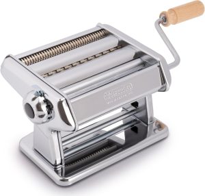 Imperia Titania pasta maker with wooden handle and steel rollers for homemade noodles