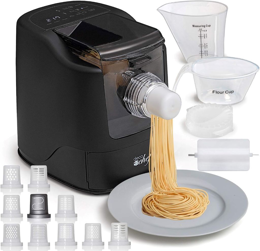 Quick and versatile Deco Chef pasta maker mixing and kneading fresh pasta