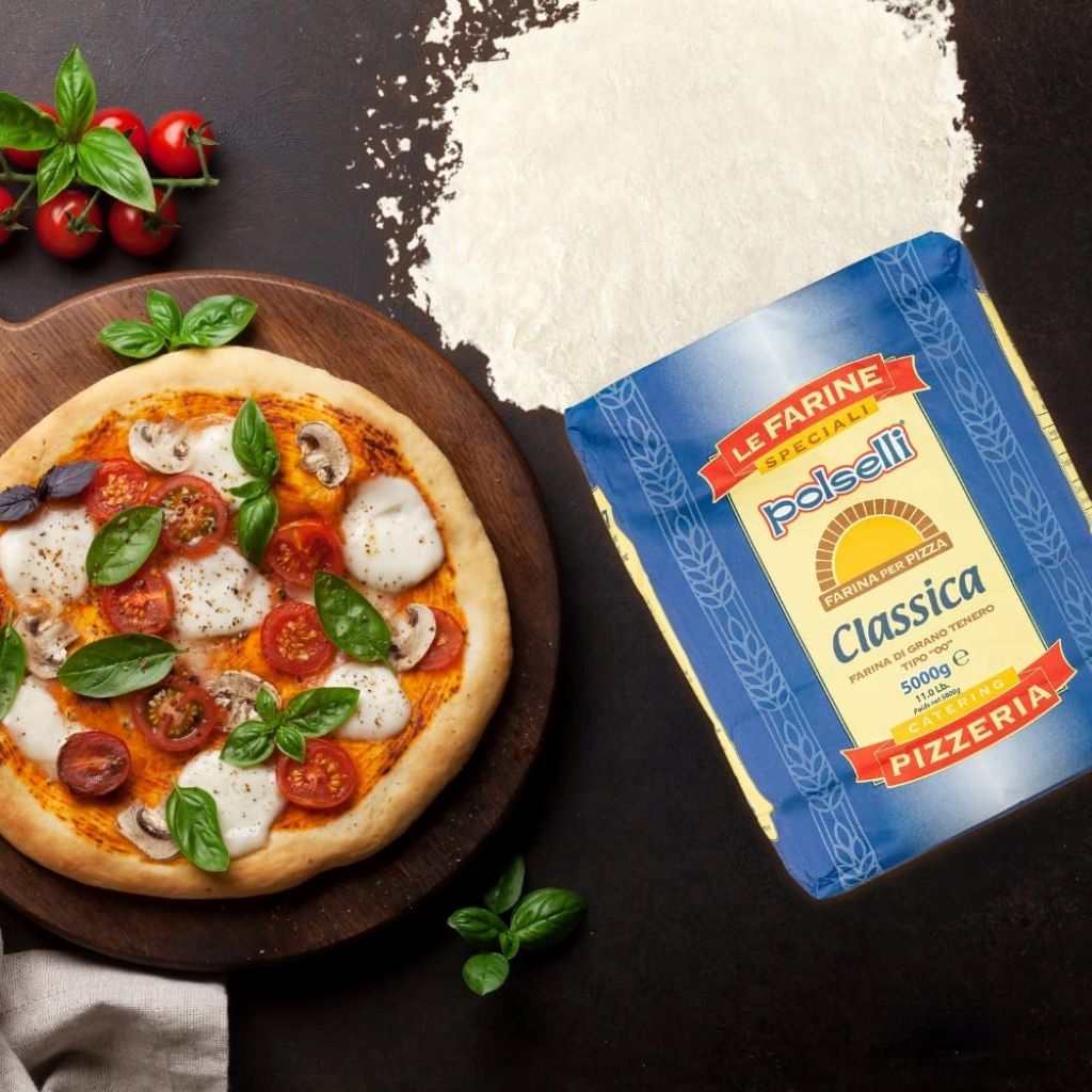 Close-up of POLSELLI '00' flour, extra fine, authentic Italian baking ingredient.