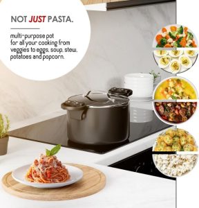Multipurpose EATEX stock pot with integrated strainer for convenient spaghetti and pasta cooking.