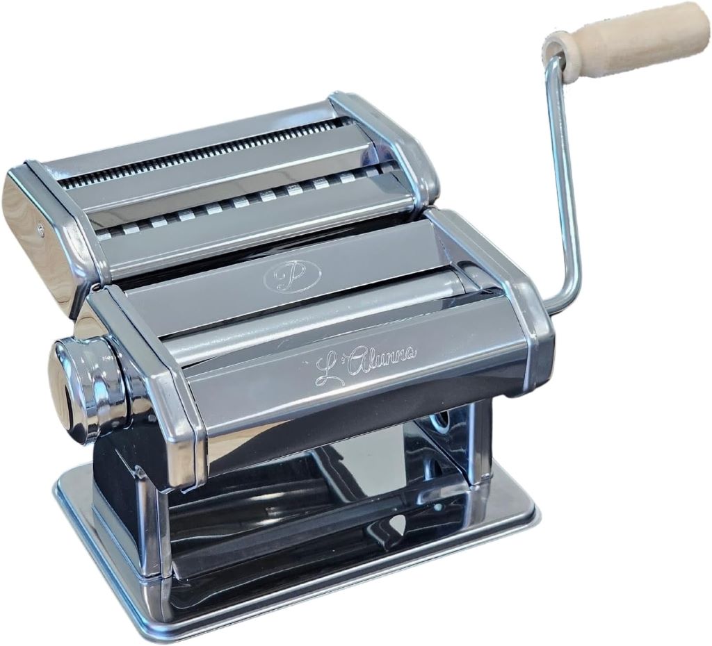 L’Alunno hand-crank pasta maker by PastaVirtuoso with fresh pasta dough and noodles