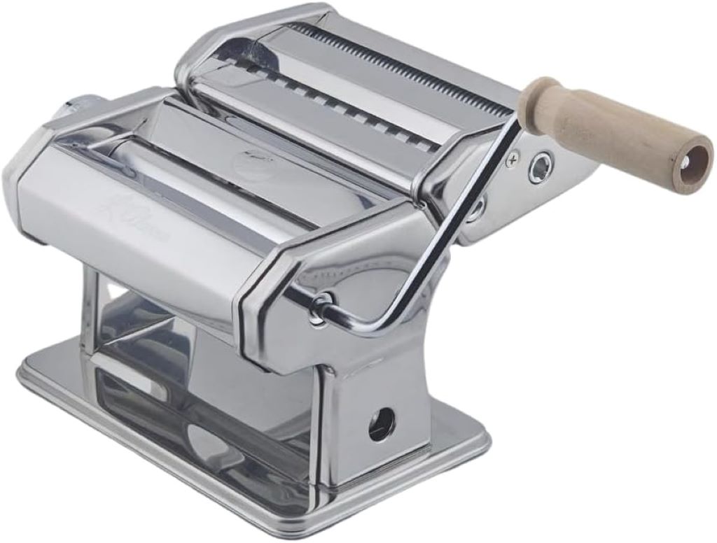 Manual pasta machine L’Alunno for making spaghetti, tagliatelle, and ravioli at home