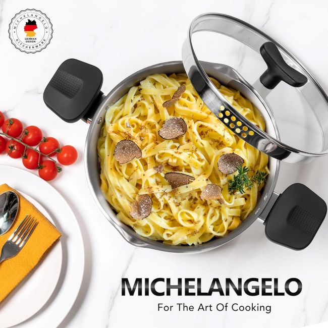 Cook perfect pasta with MICHELANGELO 6 Qt pot for all cooktops
