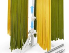 MUMSUNG foldable pasta drying rack with 360° rotating arms holding fresh spaghetti and ravioli.