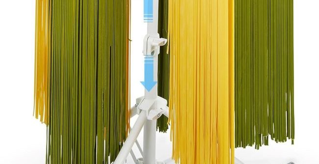 MUMSUNG foldable pasta drying rack with 360° rotating arms holding fresh spaghetti and ravioli.