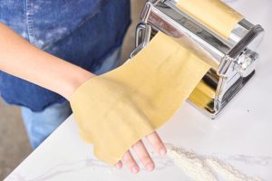 Step-by-step troubleshooting tips for fixing common pasta machine problems.