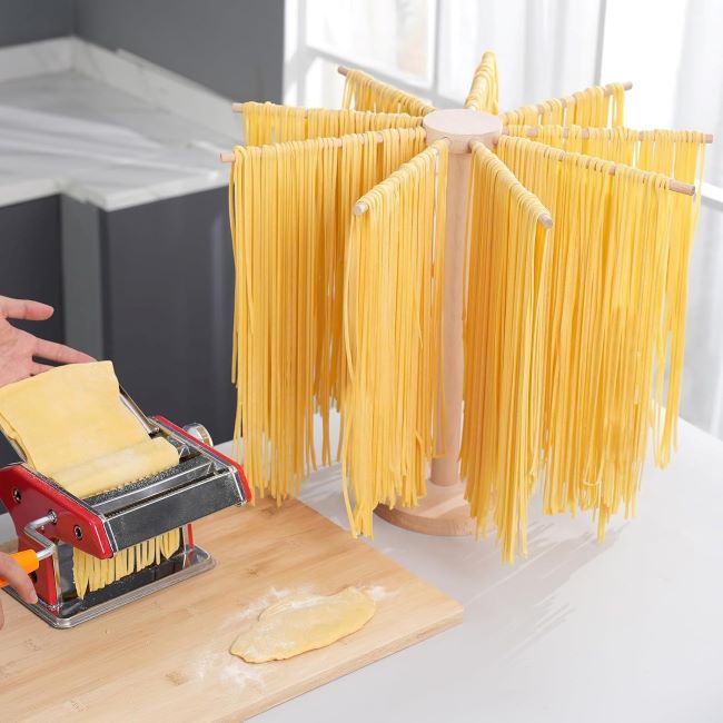 Collapsible wooden pasta rack for drying homemade noodles and spaghetti