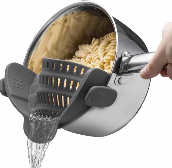Kitchen Gizmo Snap N Strain Clip On Strainer