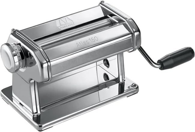 MARCATO Atlas 150 roller manual pasta machine in chrome steel for rolling fresh dough into pasta sheets