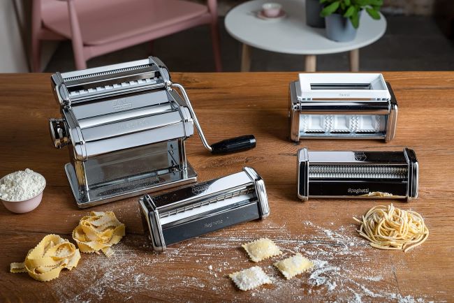 MARCATO Multipast 4-piece pasta maker gift set with Atlas 150, ravioli, spaghetti, and reginette attachments